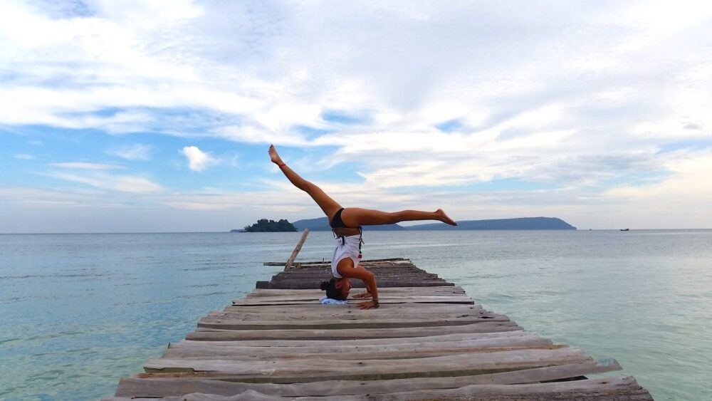 travelling yoga teacher