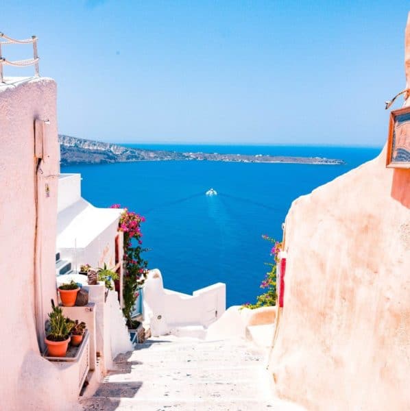 santorini yoga holiday