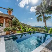 Luxury Retreat Villa in Es-Cubells, Ibiza / Sleeps 12 / 6 Bedrooms / 6 Bathrooms & Pool